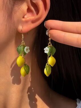 LEMON DROP EARRINGS